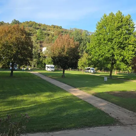 Mobile-home Living *