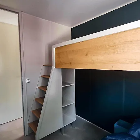 Campsite Mobile-home Living *