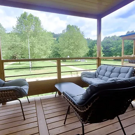 Mobile-home Living *